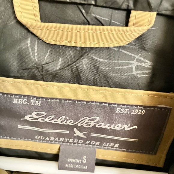 Eddie Bauer | Like New Charly Tan Waterproof Rain Jacket Small - Picture 4 of 7